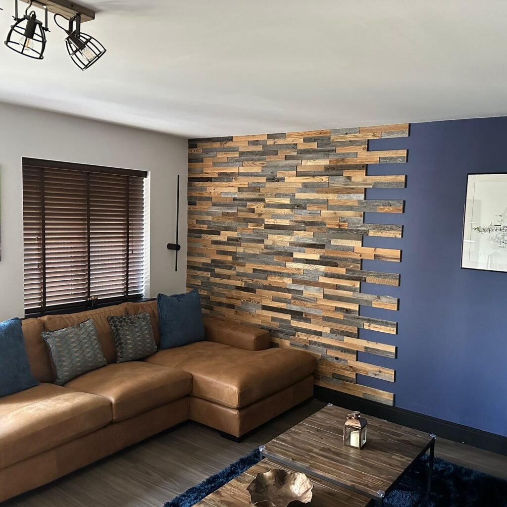 WoodCraft Reclaimed Cotswold Wood Wall Panel